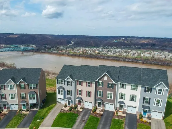 $289,000 | 2016 Cade Drive, Monaca, PA 15061
