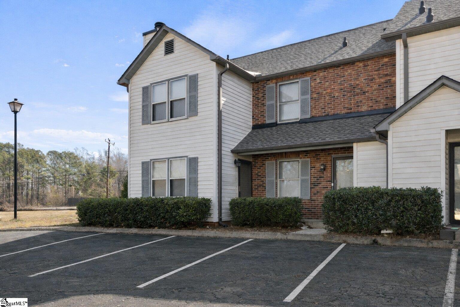 2016 Spring Wood Drive Mauldin, SC 29662 - Photo 2 of 30