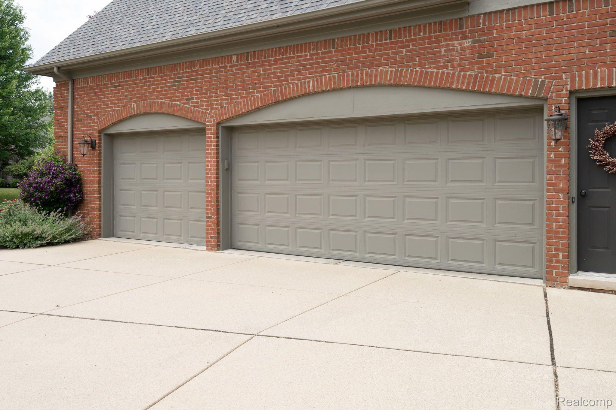 1870 Blue Grass Drive Rochester, MI 48306 - Photo 40 of 58 Gallery Image 40