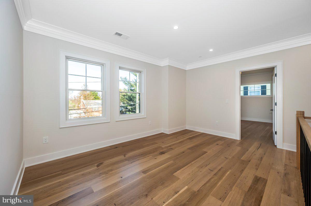 2604 Ross Road Chevy Chase, MD 20815 - Photo 23 of 41