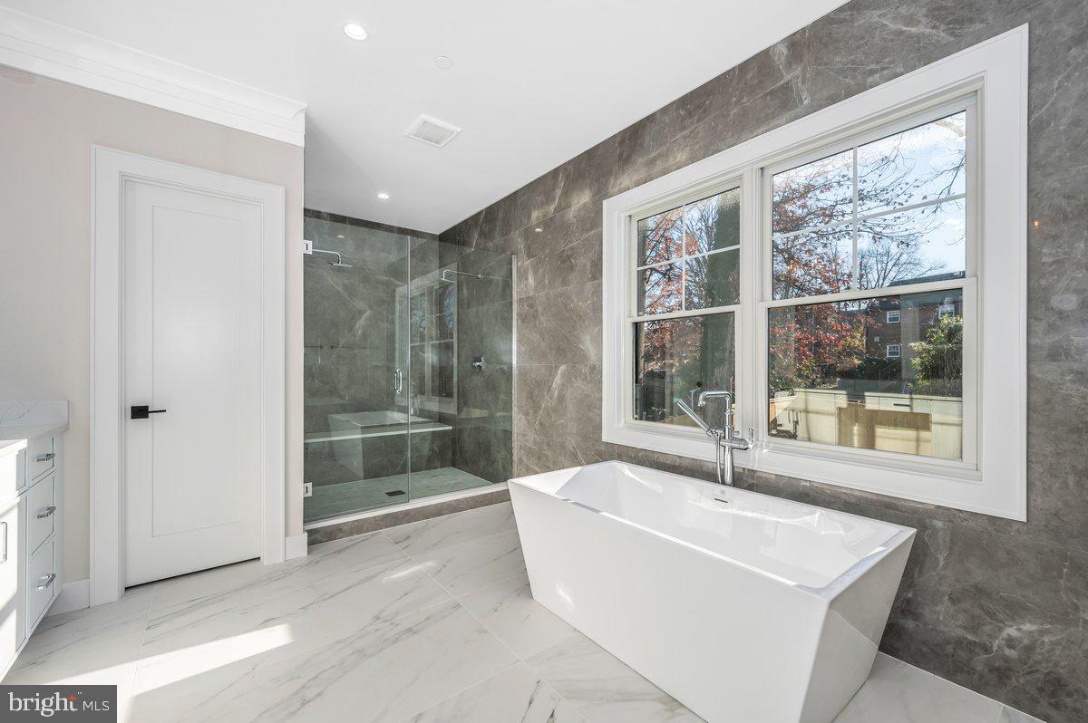 2604 Ross Road Chevy Chase, MD 20815 - Photo 25 of 41