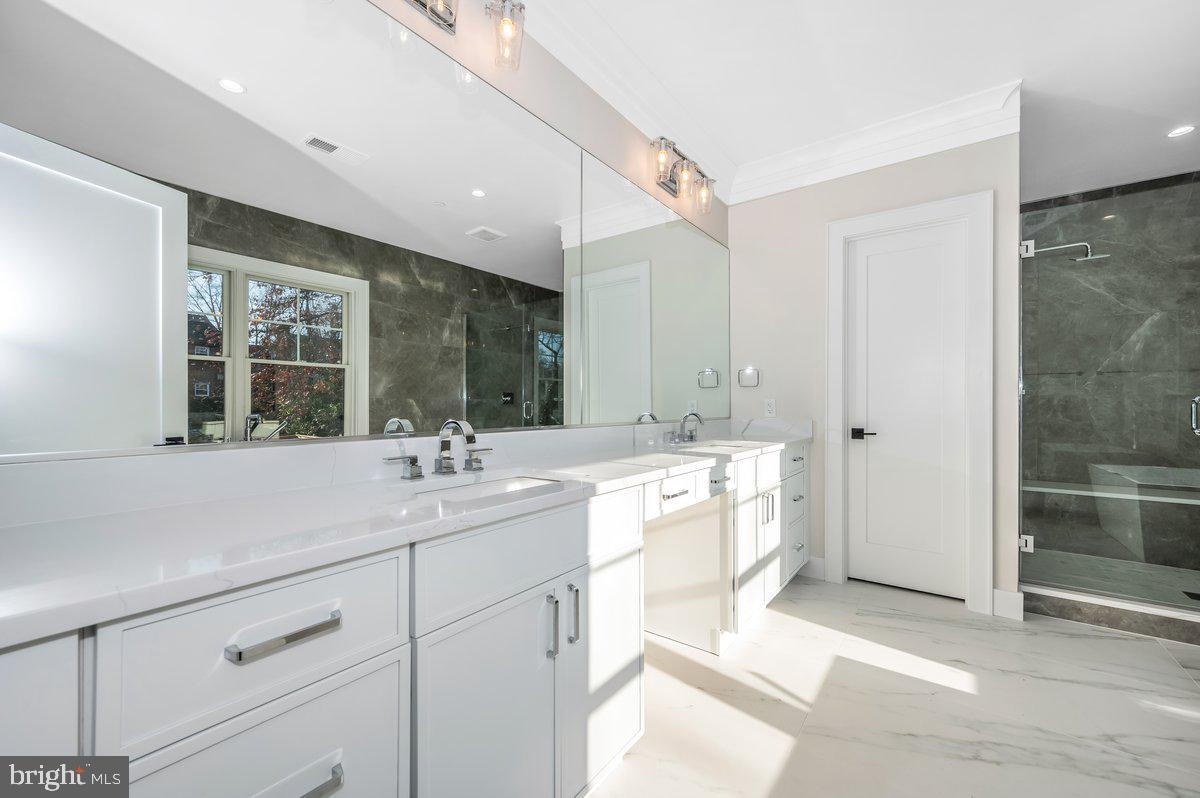 2604 Ross Road Chevy Chase, MD 20815 - Photo 26 of 41