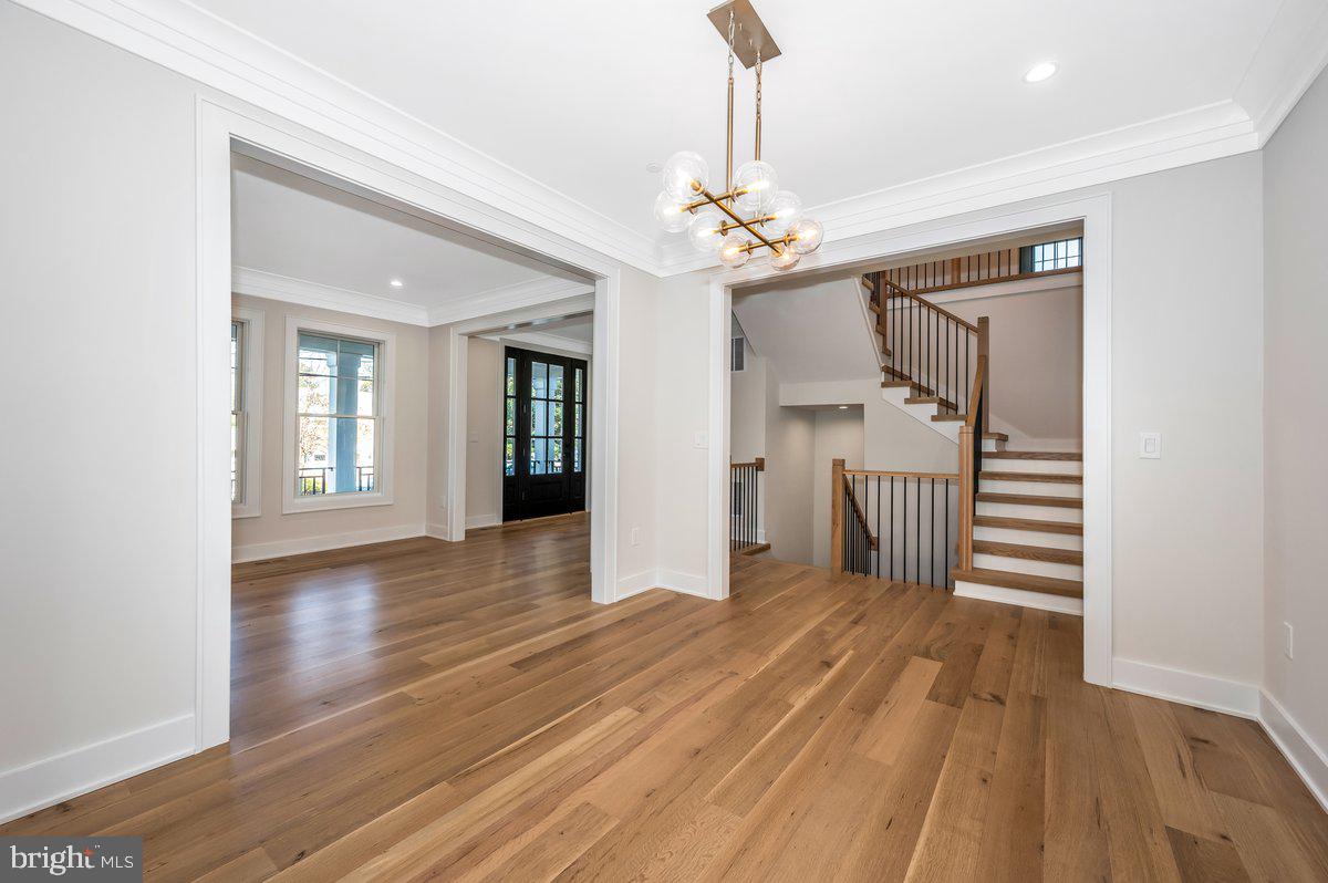 2604 Ross Road Chevy Chase, MD 20815 - Photo 4 of 41