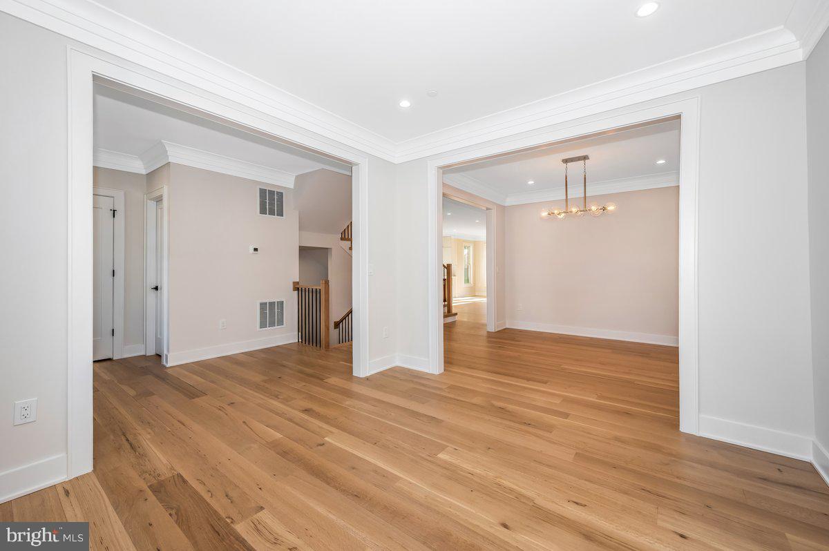 2604 Ross Road Chevy Chase, MD 20815 - Photo 6 of 41