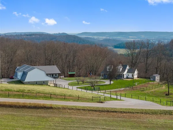 $829,000 | 774 John Logsdon Road, Munfordville, KY 42765