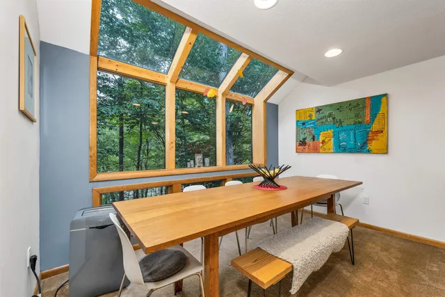 $769,000 | 6 Cliff Road, Unit 1, Lincoln, NH 03251