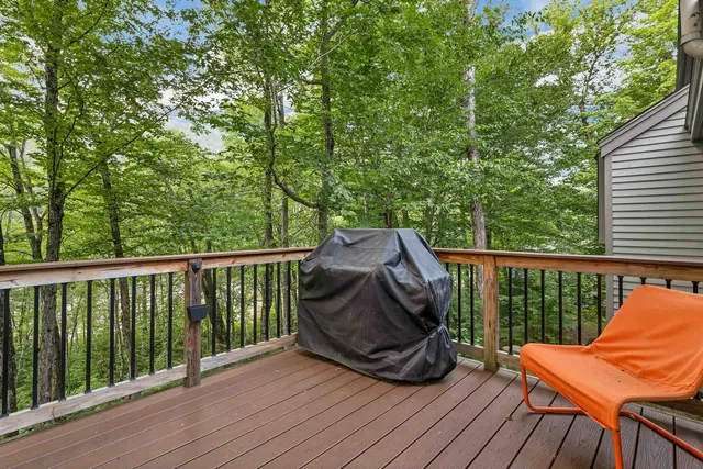 $769,000 | 6 Cliff Road, Unit 1, Lincoln, NH 03251