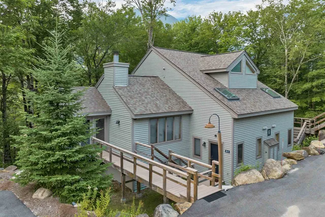 $769,000 | 6 Cliff Road, Unit 1, Lincoln, NH 03251