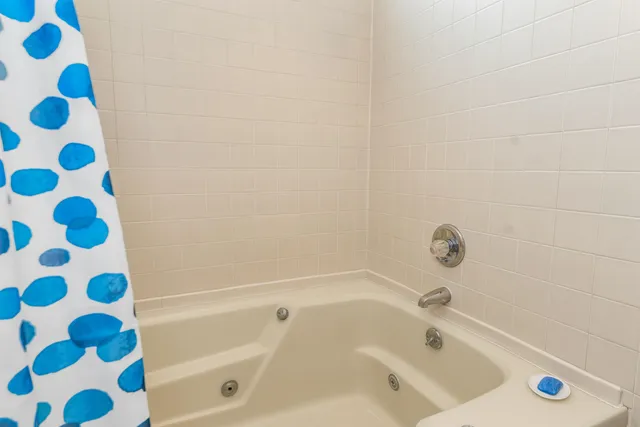 $769,000 | 6 Cliff Road, Unit 1, Lincoln, NH 03251