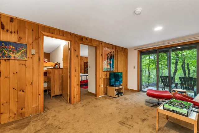 $769,000 | 6 Cliff Road, Unit 1, Lincoln, NH 03251