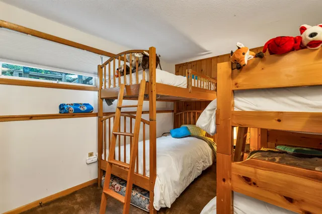 $769,000 | 6 Cliff Road, Unit 1, Lincoln, NH 03251