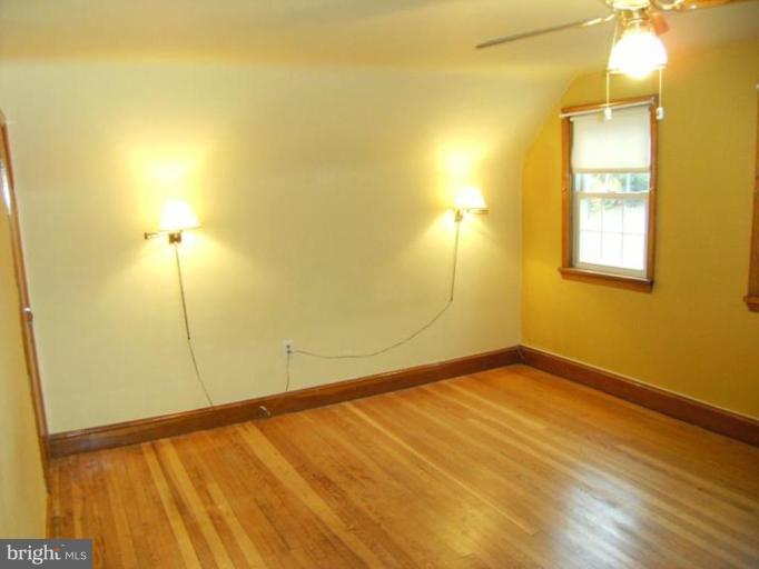 561 Grove Heights Road Berkeley Springs, WV 25411 - Photo 17 of 21 Bedroom #1