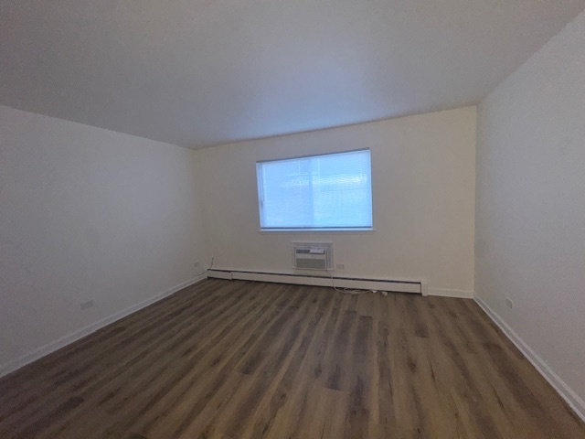 1198 Royal Glen Drive, Unit 204E Glen Ellyn, IL 60137 - Photo 16 of 24