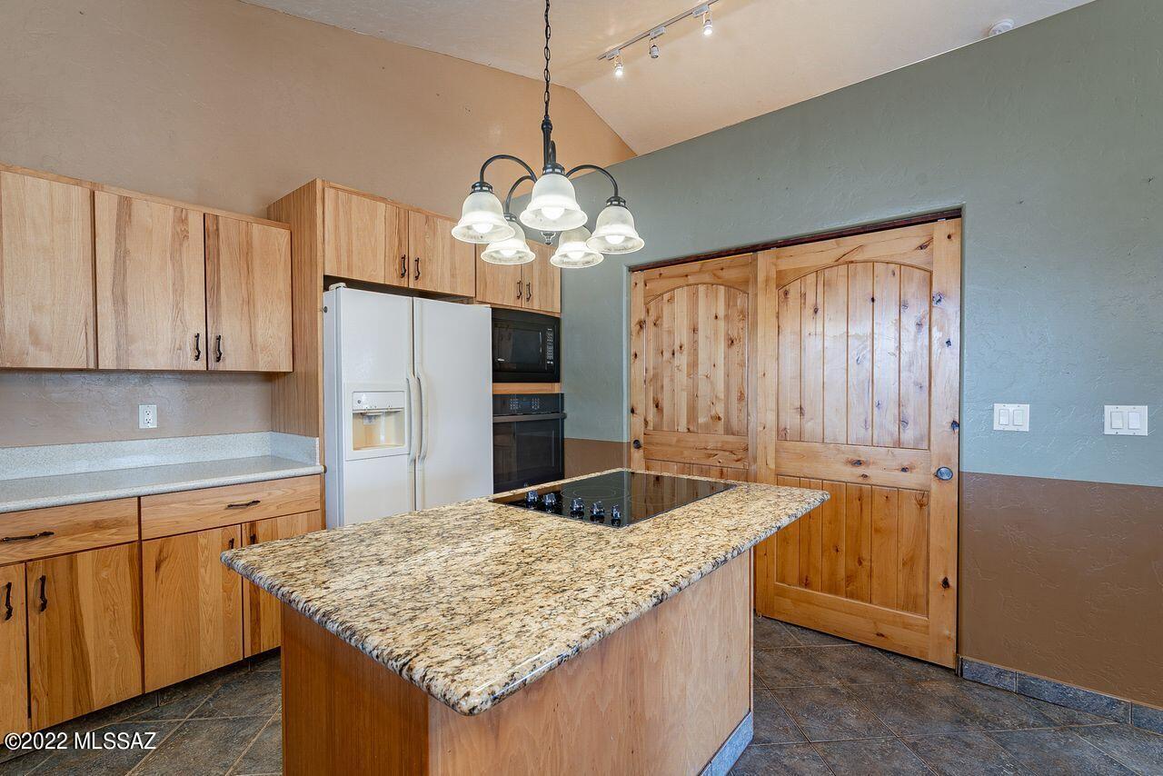 63 Camino Talavera Rio Rico, AZ 85648 - Photo 16 of 39