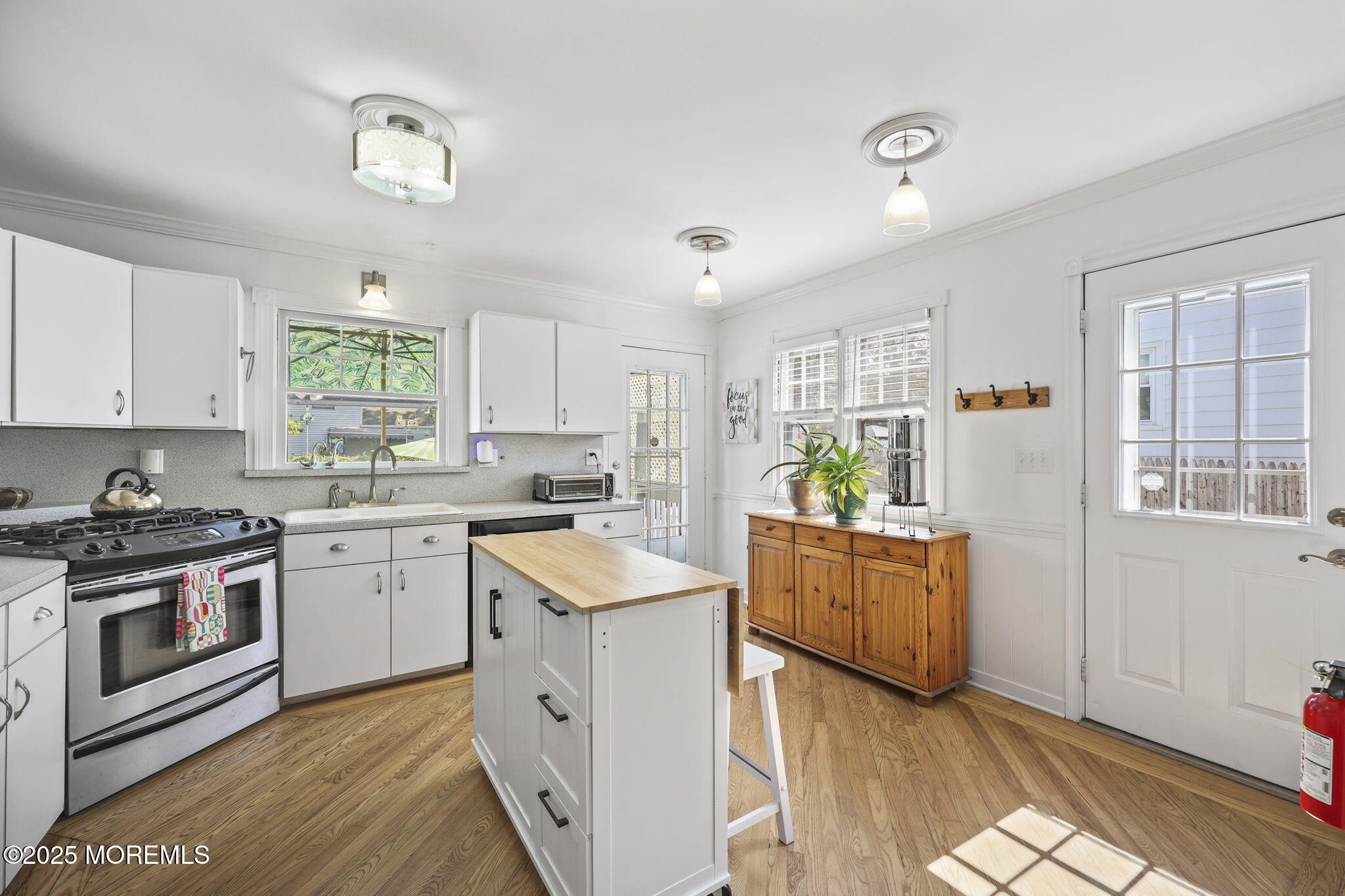 505 Moore Road Neptune Township, NJ 07753 - Photo 24 of 44 11-web-or-mls-LPM_4504