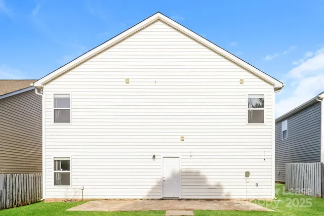 a view of a white house