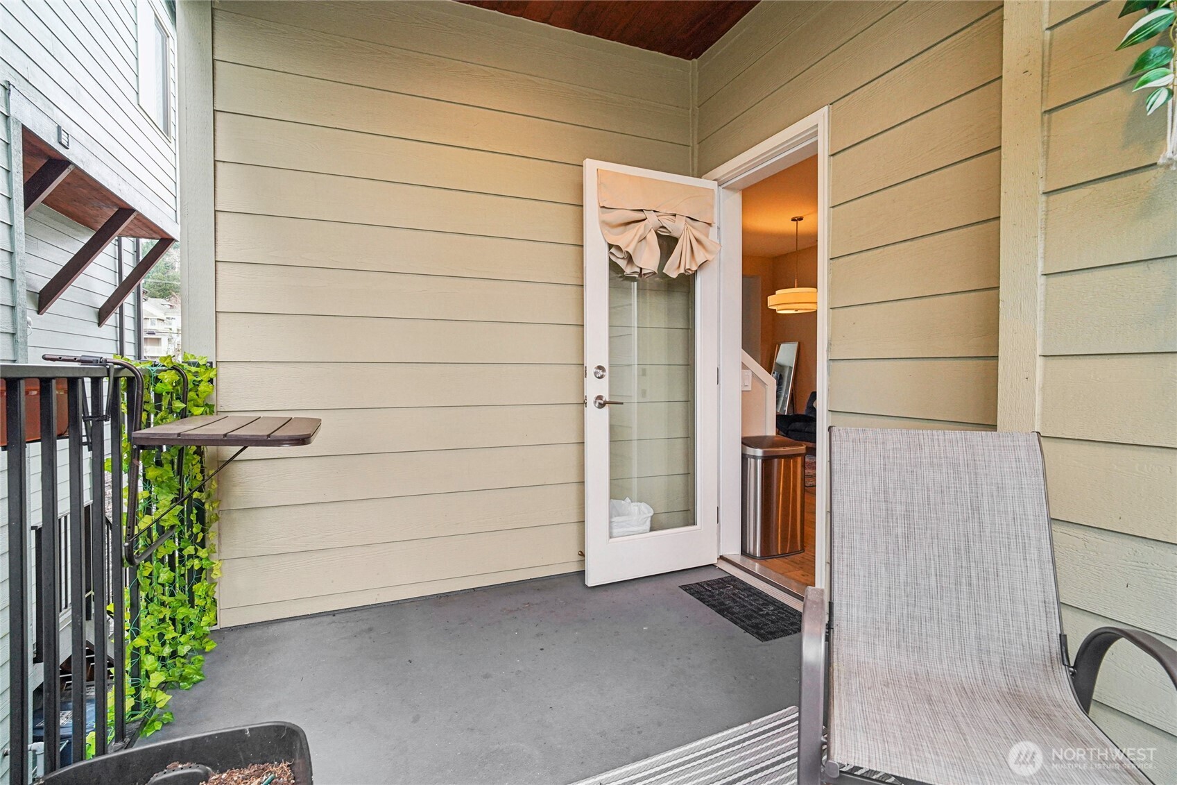 301 South 47th Street, Unit B Renton, WA 98055 - Photo 30 of 32 a view of front door