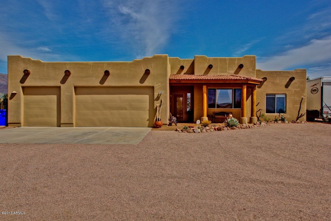 2325 South Geronimo Road Apache Junction, AZ 85119 - Photo 1 of 43 FRONT OF HOME