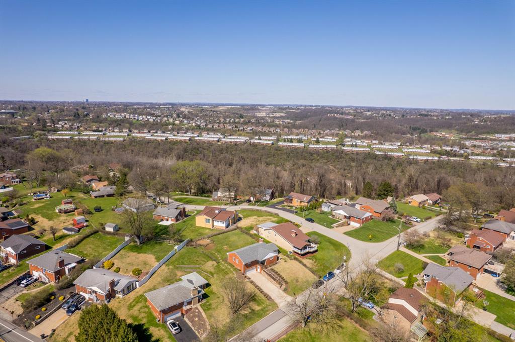 103 Lincoln Road Clairton, PA 15025 - Photo 31 of 36