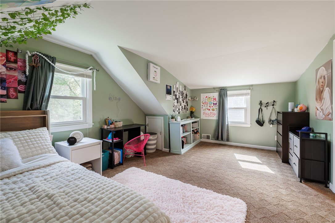 711 Embury Road Penfield, NY 14625 - Photo 20 of 33