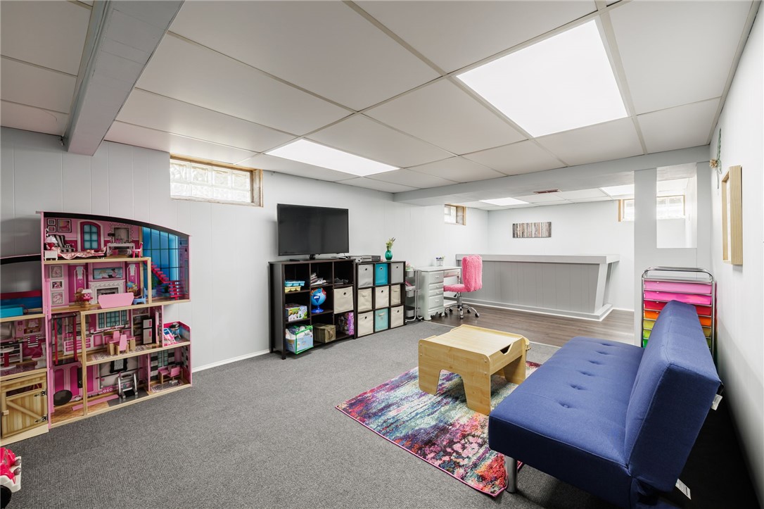 711 Embury Road Penfield, NY 14625 - Photo 22 of 33