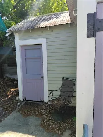 $1,500 | 2558 Acacia Street, New Orleans, LA 70122