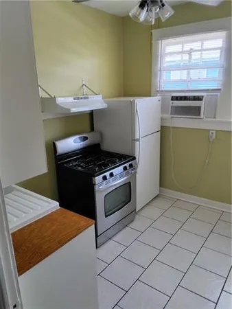$1,500 | 2558 Acacia Street, New Orleans, LA 70122