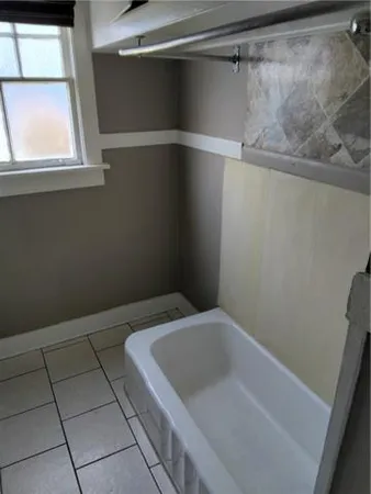 $1,500 | 2558 Acacia Street, New Orleans, LA 70122