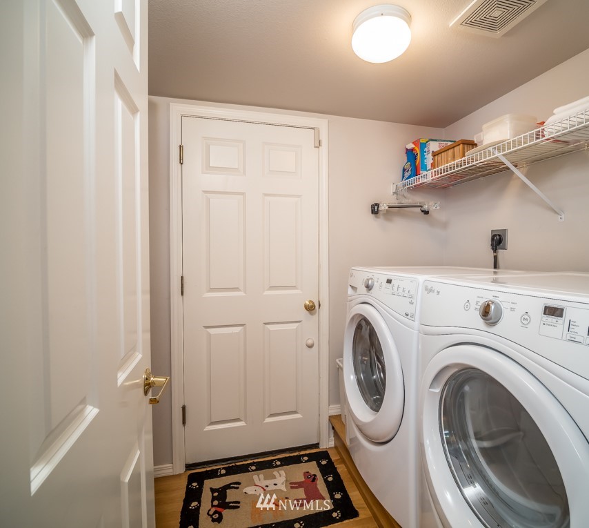 15510 Southeast 133rd Street Renton, WA 98059 - Photo 16 of 25