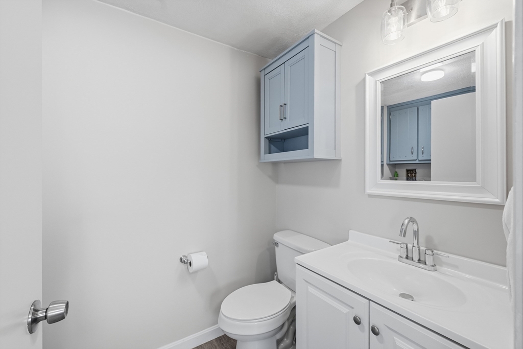 91 Frederick Street, Unit 77 Dracut, MA 01826 - Photo 13 of 39