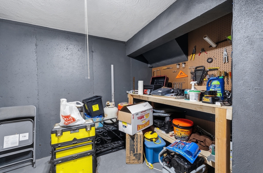 91 Frederick Street, Unit 77 Dracut, MA 01826 - Photo 30 of 39