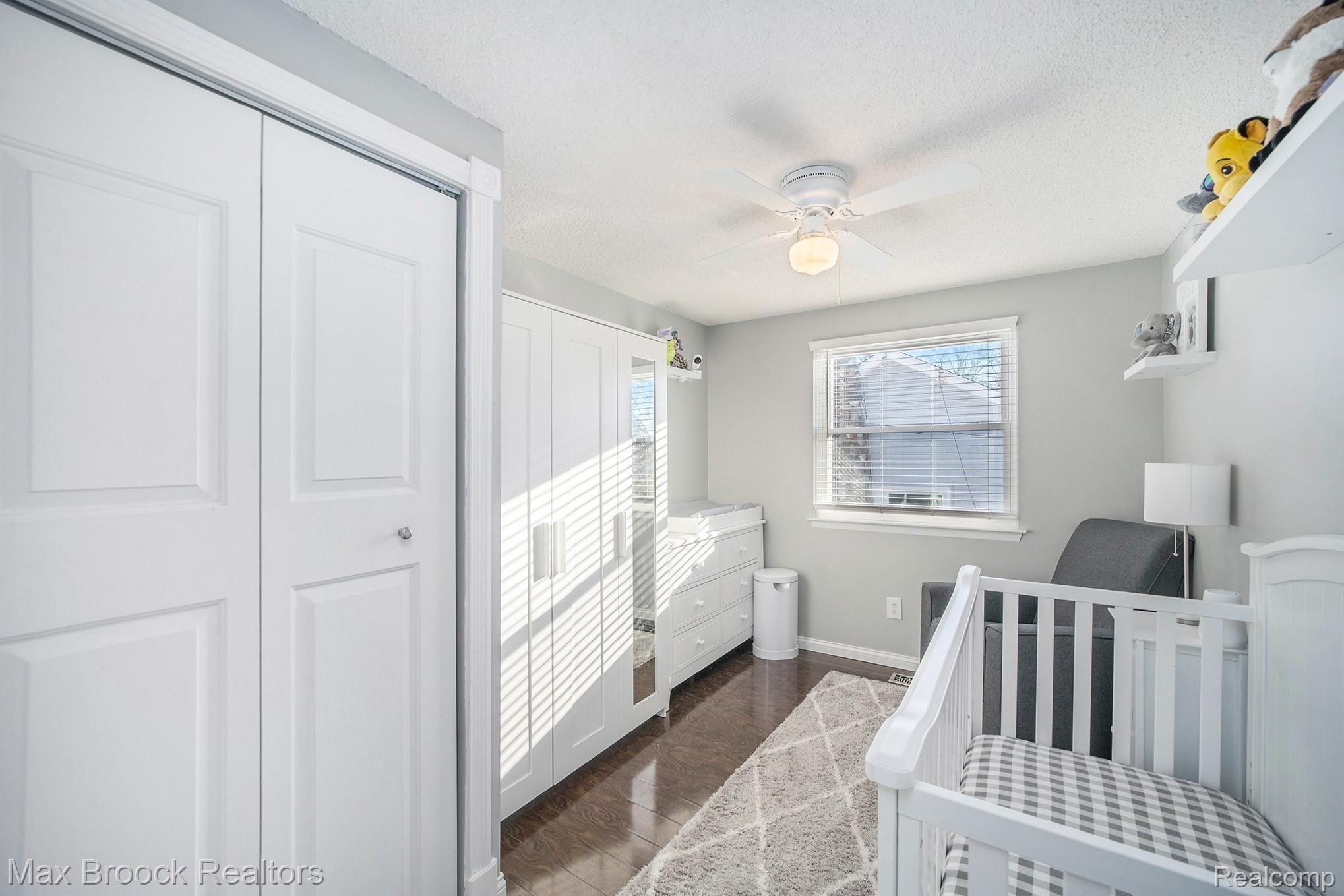 3823 Mapleleaf Road Waterford, MI 48328 - Photo 19 of 26 017A7068.jpg