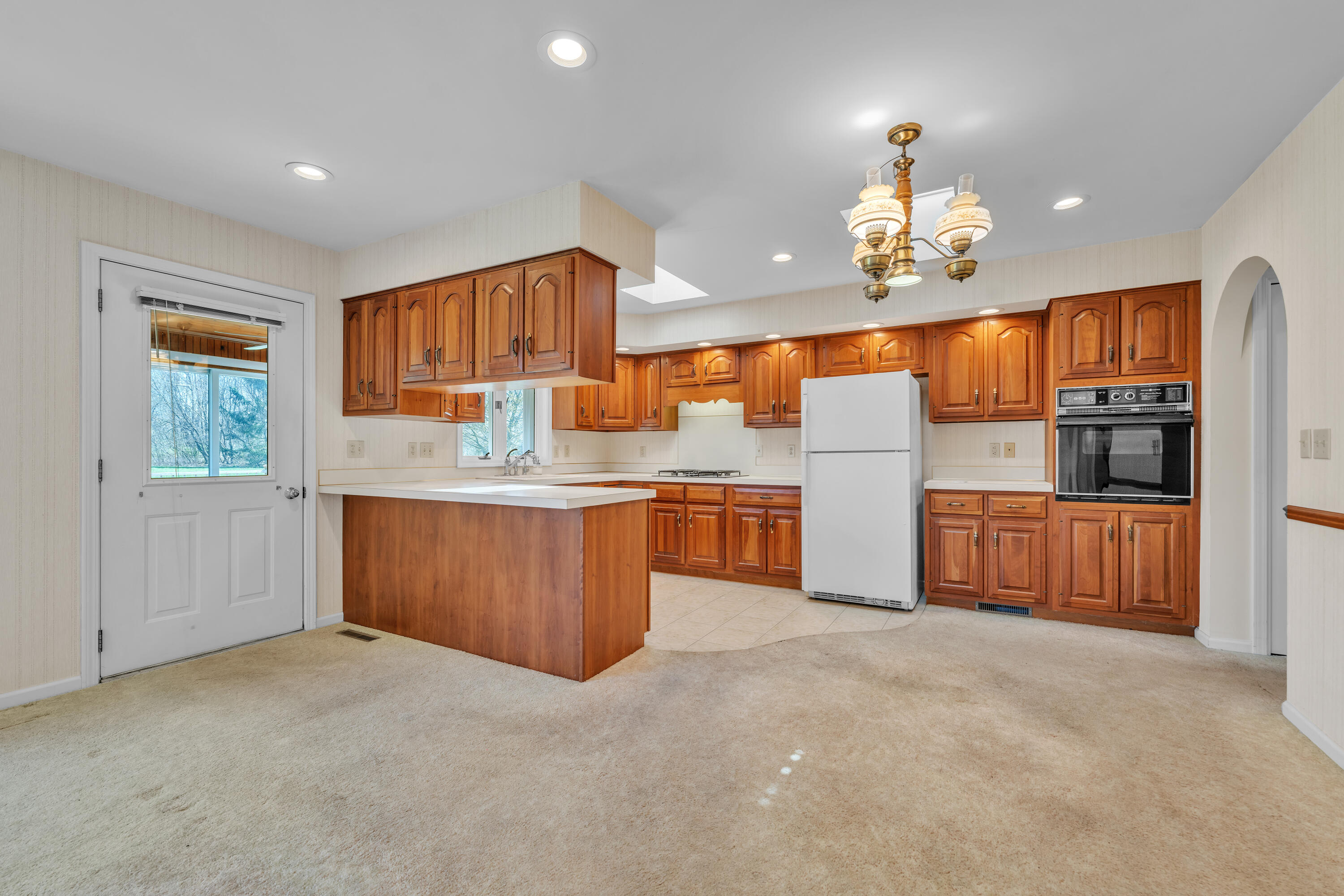918 Nichols Road Kalamazoo, MI 49006 - Photo 9 of 39 DSC09741