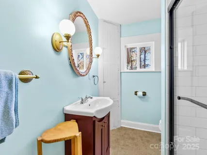 $449,000 | 20 Fairview Heights Drive, Hendersonville, NC 28739