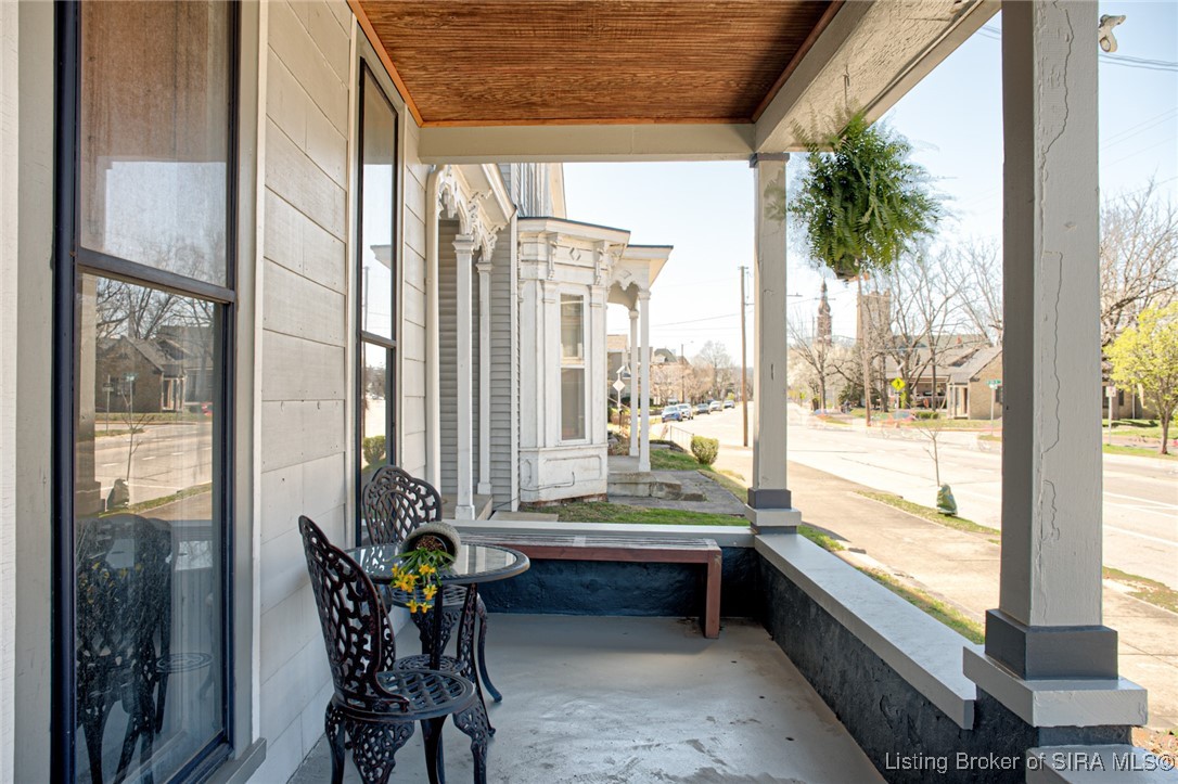 1014 East Spring Street New Albany, IN 47150 - Photo 4 of 51 Front Porch
