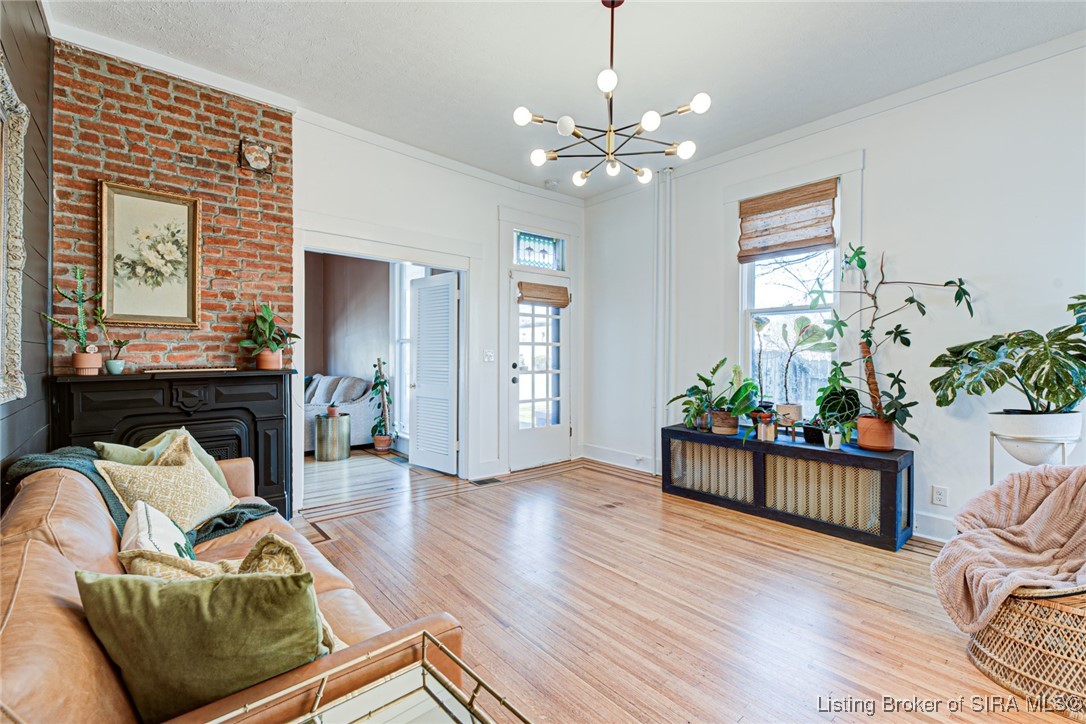 1014 East Spring Street New Albany, IN 47150 - Photo 7 of 51 Living Room - view from dining entrance