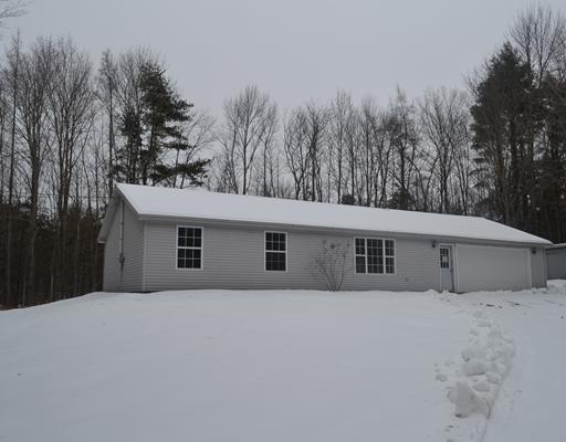 833 Higgins Road Pittsfield, ME 04967 - Photo 2 of 11 Exterior Front.