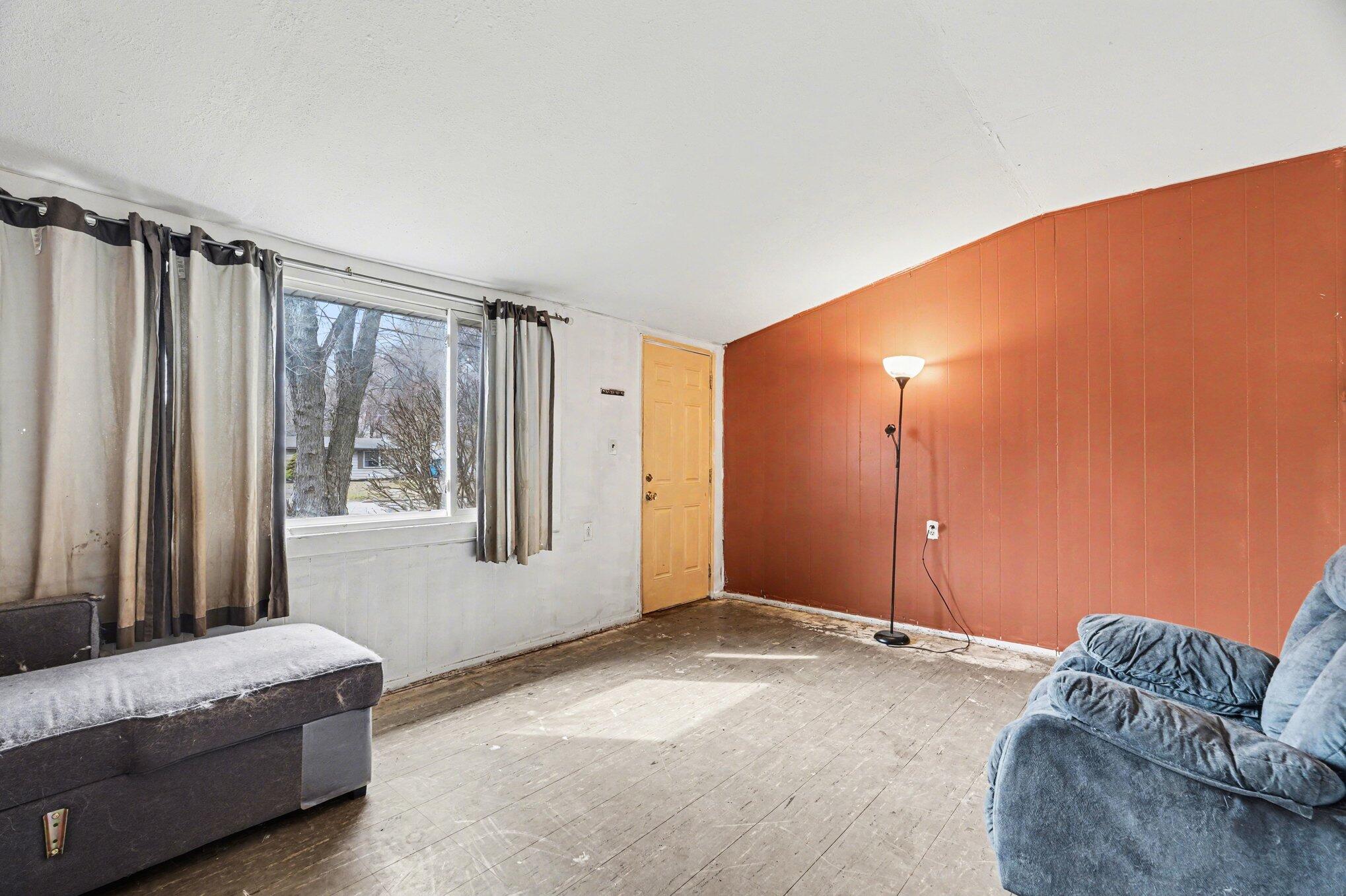 240 North 25th Street Springfield, MI 49037 - Photo 5 of 17 file_4417