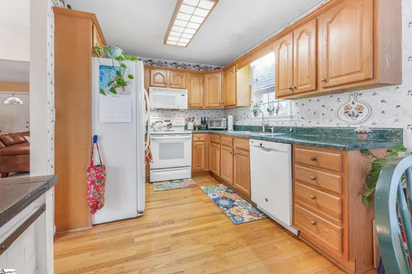 $375,000 | 2000 Ridgeview Lane, Seneca, SC 29678