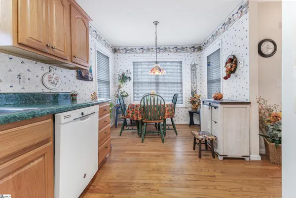 $375,000 | 2000 Ridgeview Lane, Seneca, SC 29678