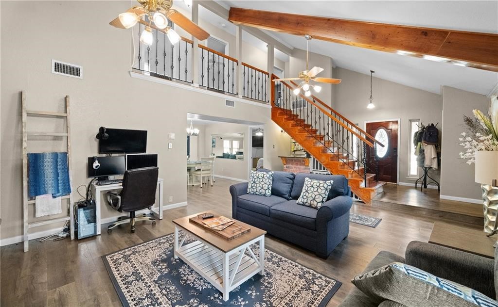 5337 Inverness Drive Corpus Christi, TX 78413 - Photo 6 of 32 a living room with furniture and a flat screen tv
