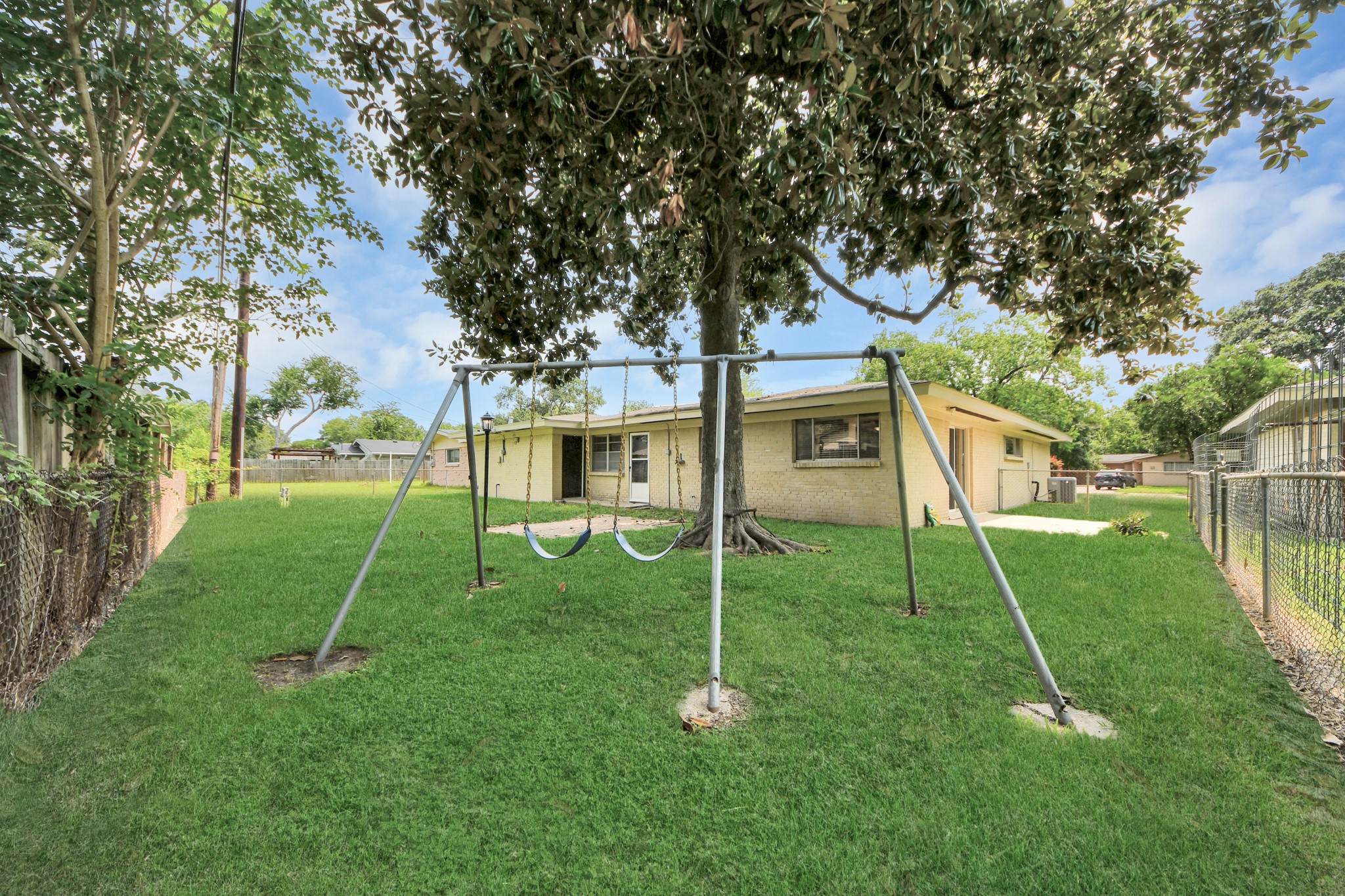 1923 Springrock Lane Houston, TX 77080 - Photo 39 of 46