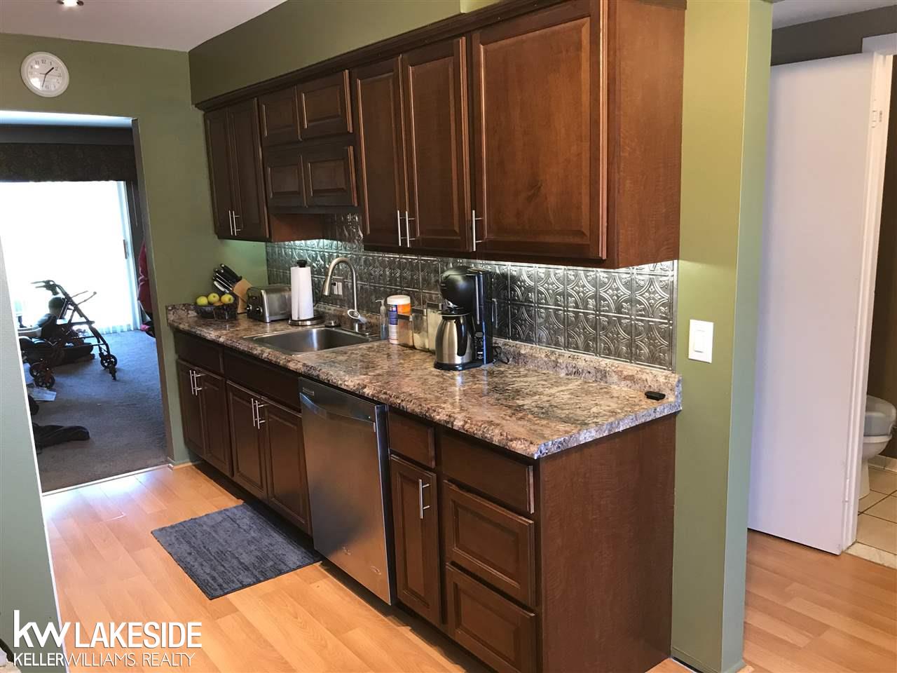 4344 15 Mile Road Sterling Heights, MI 48310 - Photo 5 of 22