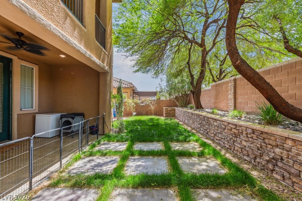 6067 Honeysuckle Ridge Street Las Vegas, NV 89148 - Photo 39 of 44