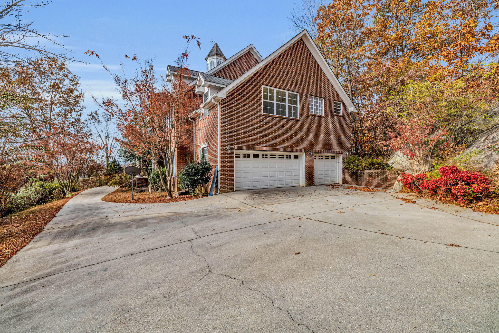 7595 Rocky Ledge Road Hixson, TN 37343 - Photo 2 of 50 6-web-or-mls-7595-rocky-ledge-rd