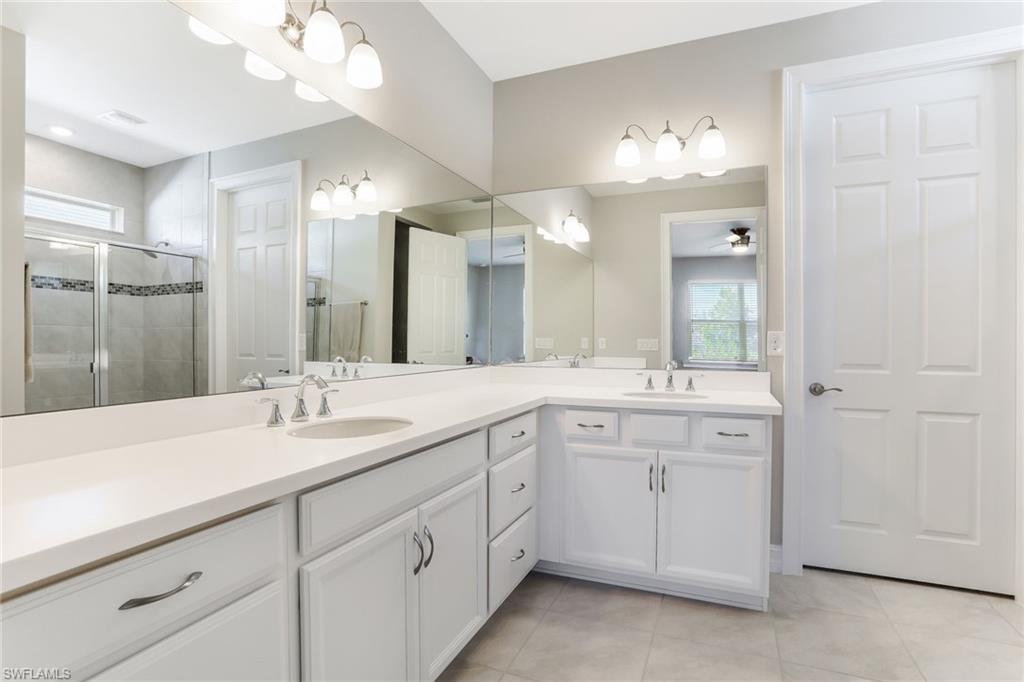 28488 Captiva Shell Loop Bonita Springs, FL 34135 - Photo 14 of 29 Gallery Image 14