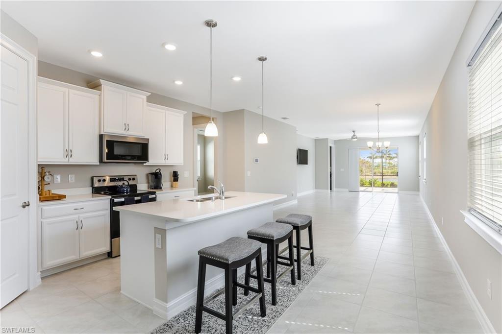 28488 Captiva Shell Loop Bonita Springs, FL 34135 - Photo 8 of 29 Gallery Image 8