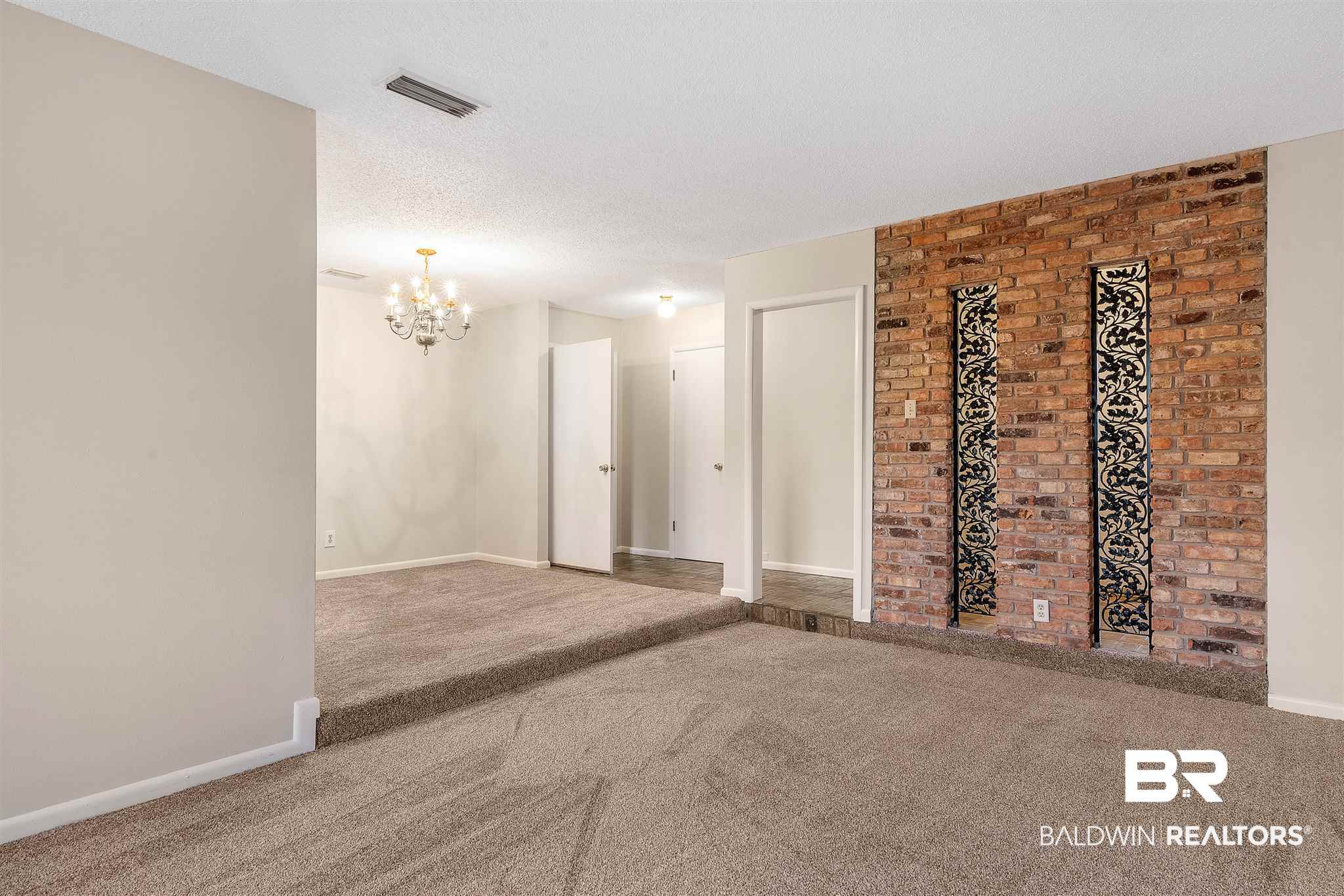 5420 Spring Drive Mobile, AL 36693 - Photo 9 of 30
