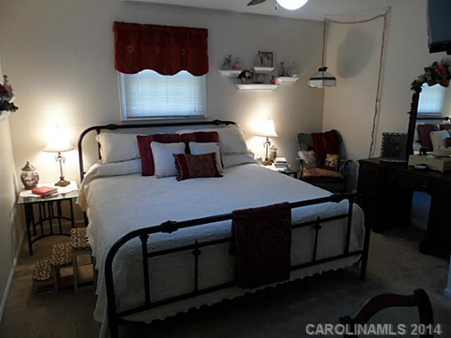 366 Freedom Mill Road Gastonia, NC 28052 - Photo 12 of 13 Gallery Image 12