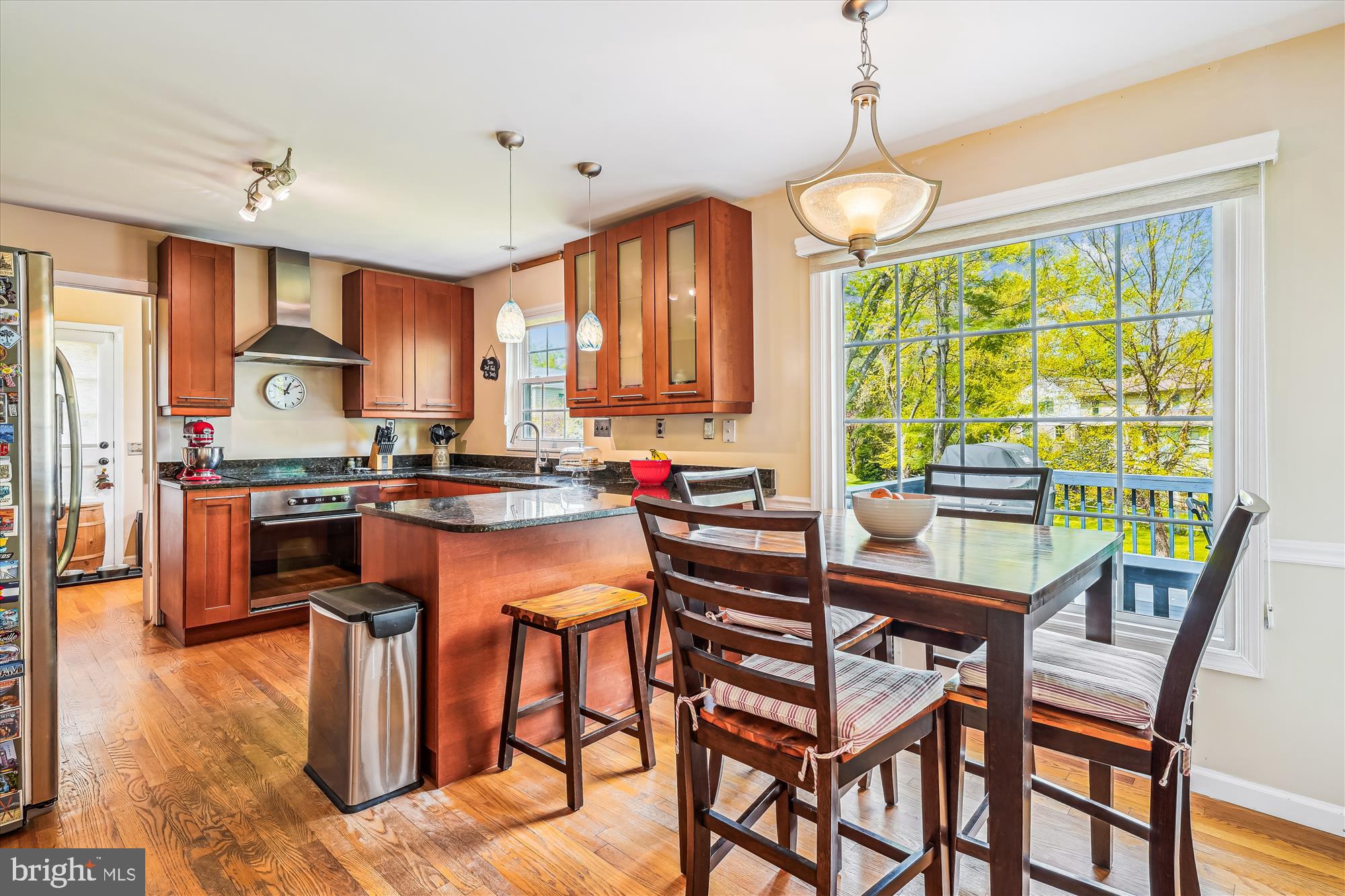 9117 Paddock Lane Potomac, MD 20854 - Photo 17 of 69 Breakfast Area